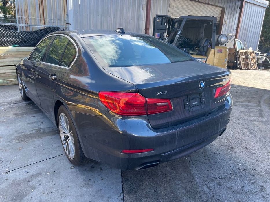 Задна броня BMW G30 Sport Line