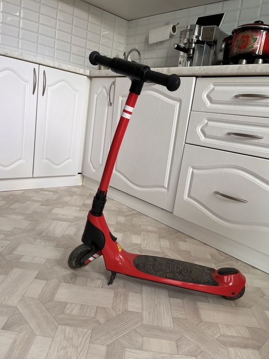 Продам электросамокат детский