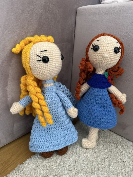 Elsa si Anna crosetate