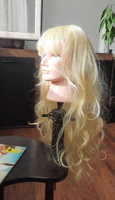 Перуки от Тему нови