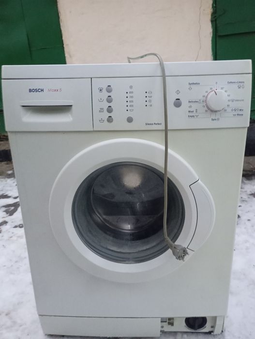 Продается машинка стиральная
