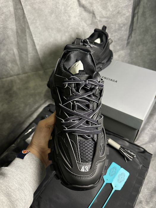 Balnciaga Track - Triple Black