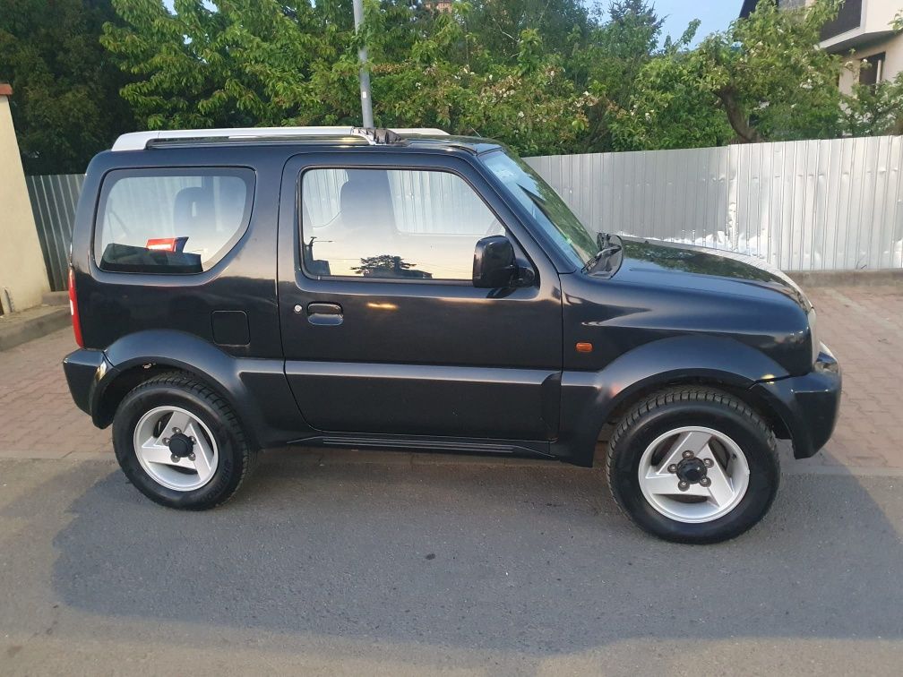 Suzuki Jimny     1.3  benzină   4x4