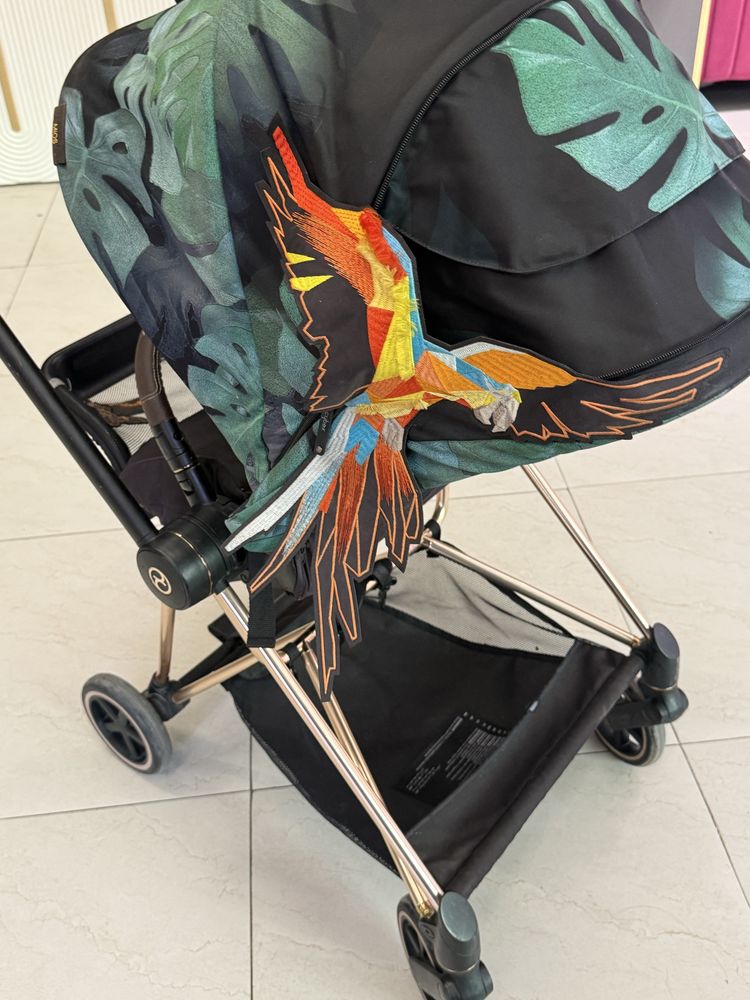 Коляска прогулочная cybex