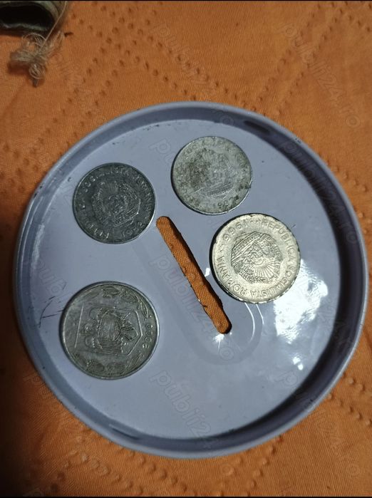 Vând urgent monede mai multe modele