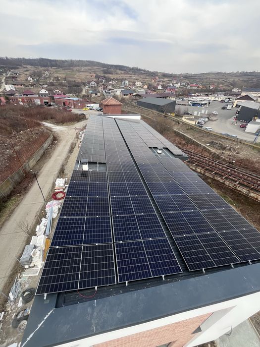 Montaj sisteme fotovoltaice | panouri | invertor | PRO VOLTAGE