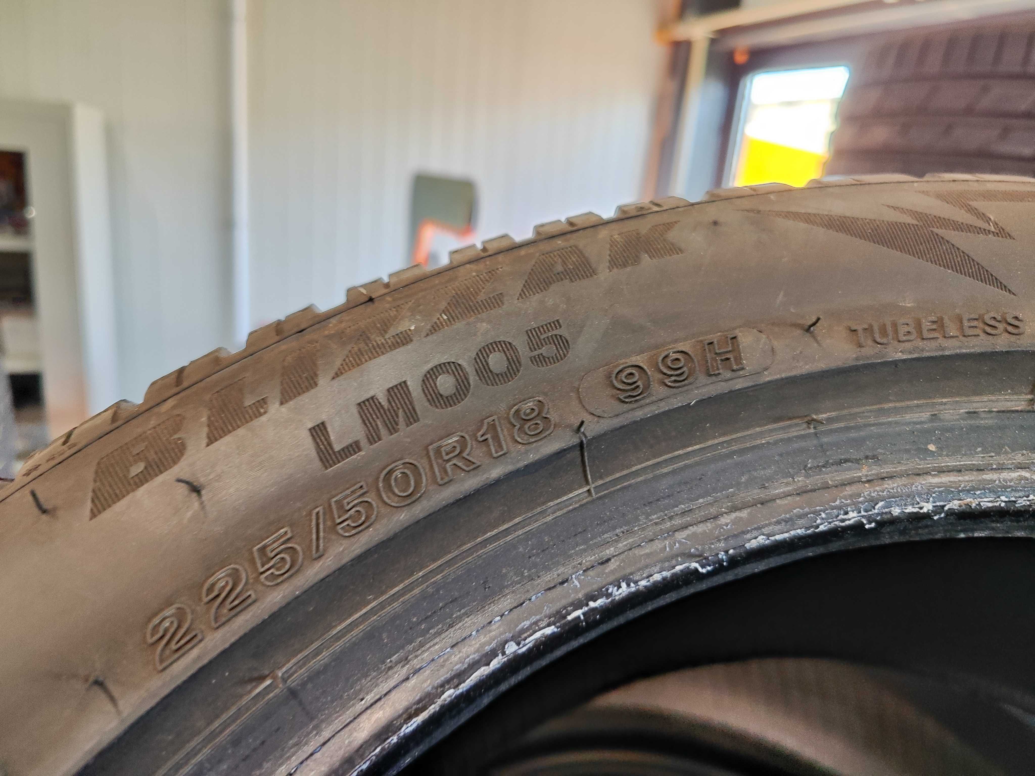 2бр.зимни гуми 225/50/18 Bridgestone