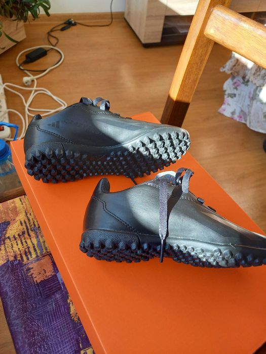 Adidas номер 30 за футбол