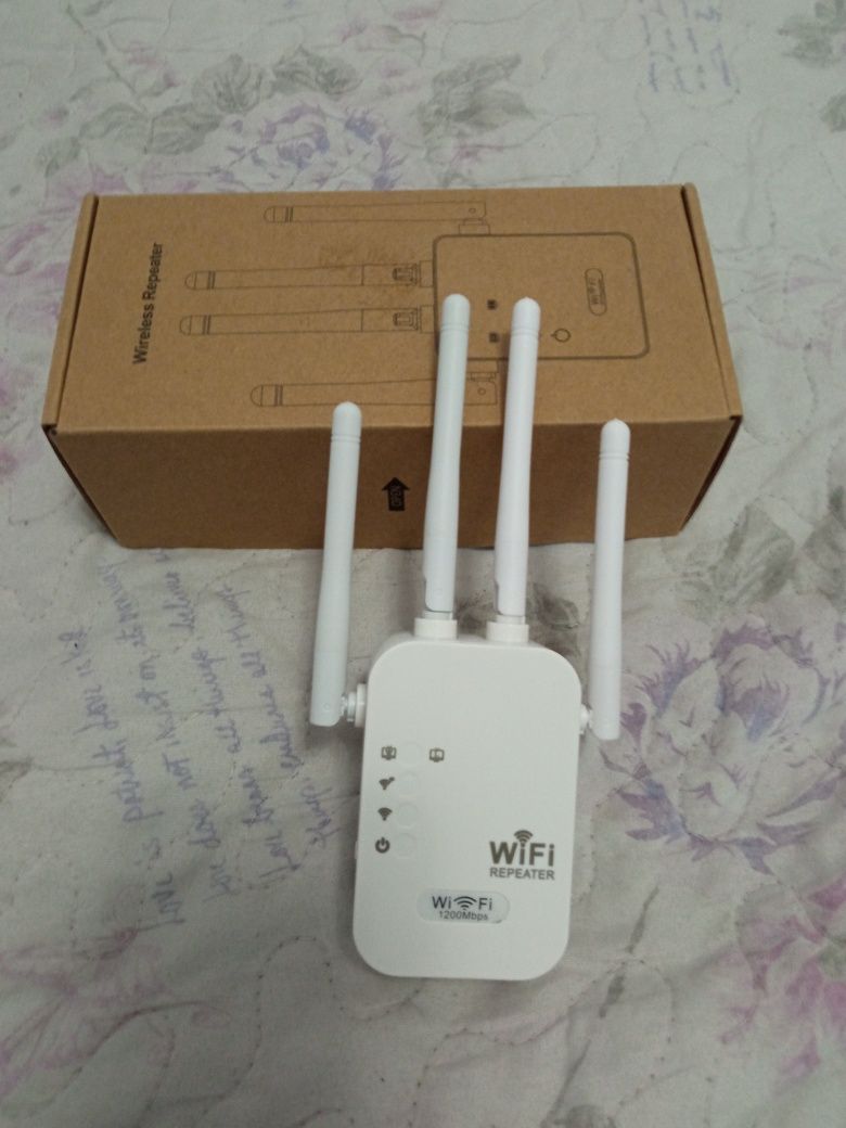 Wifi repeater 1200Mbps, wifi усилвател