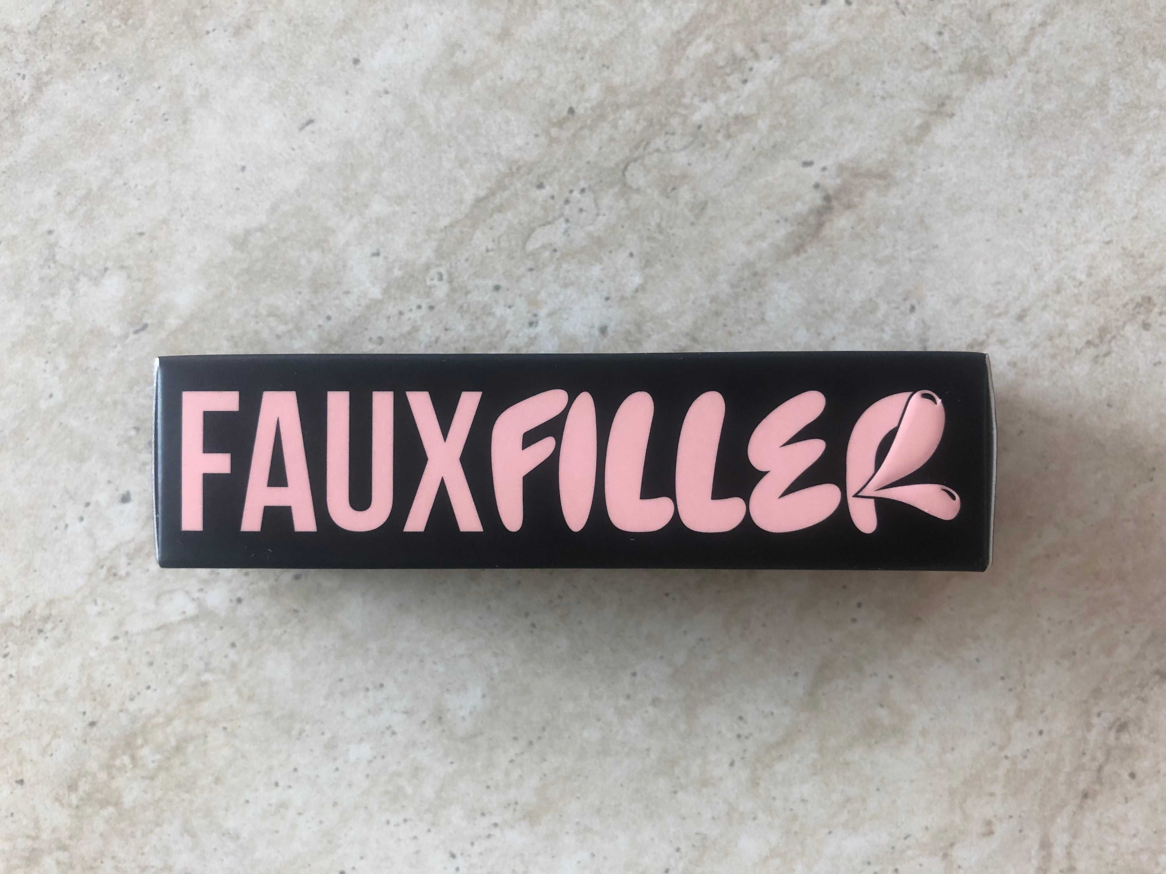 Нов гланц Huda Beauty Faux Filler Extra Shine Lip Gloss