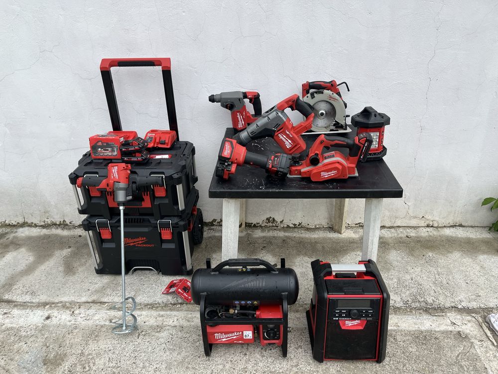 Milwaukee Set flex rotopercutor bormasina rindea sabie
