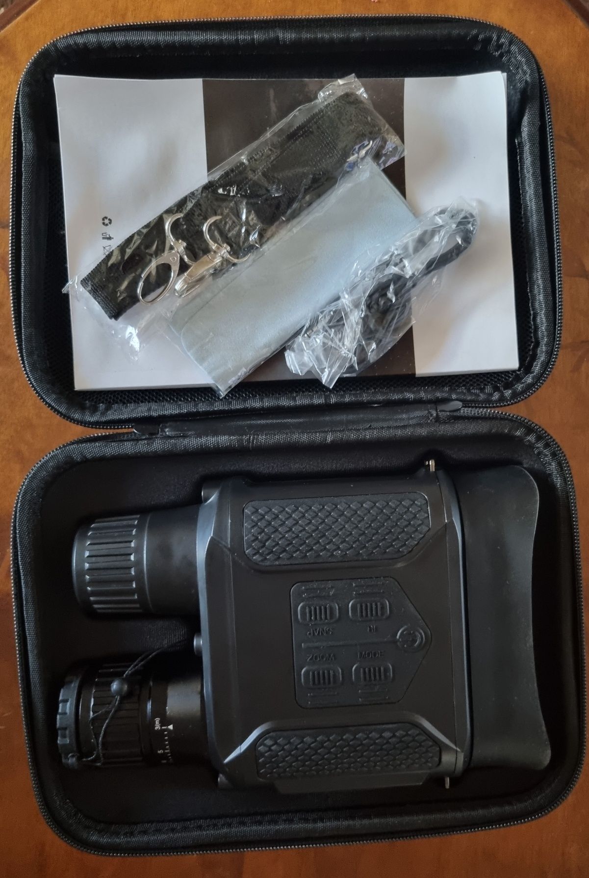 Binoclu cu NightVision IdeallStore®, Dark Watcher, marire 7x, display
