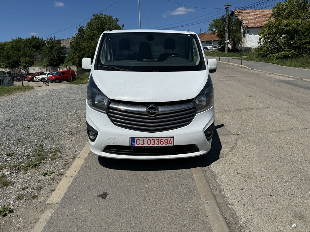 Opel vivaro 115 cp  garantie aer conditionat(renault traffic)