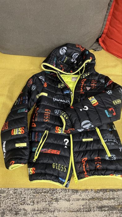 Детско яке GUESS