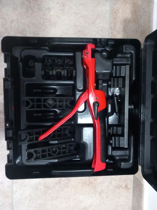 Masina de curbat tevi virax 2503