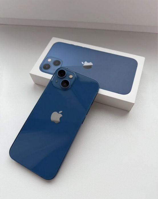 iPhone 13 128Gb с гарантией