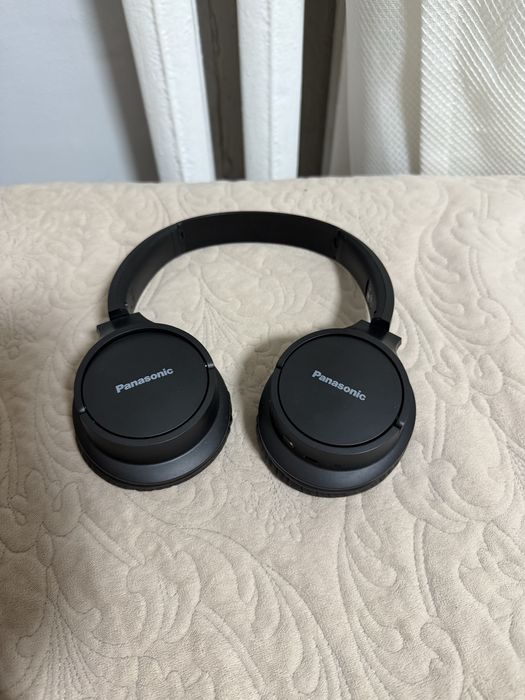 Продам наушники Panasonic