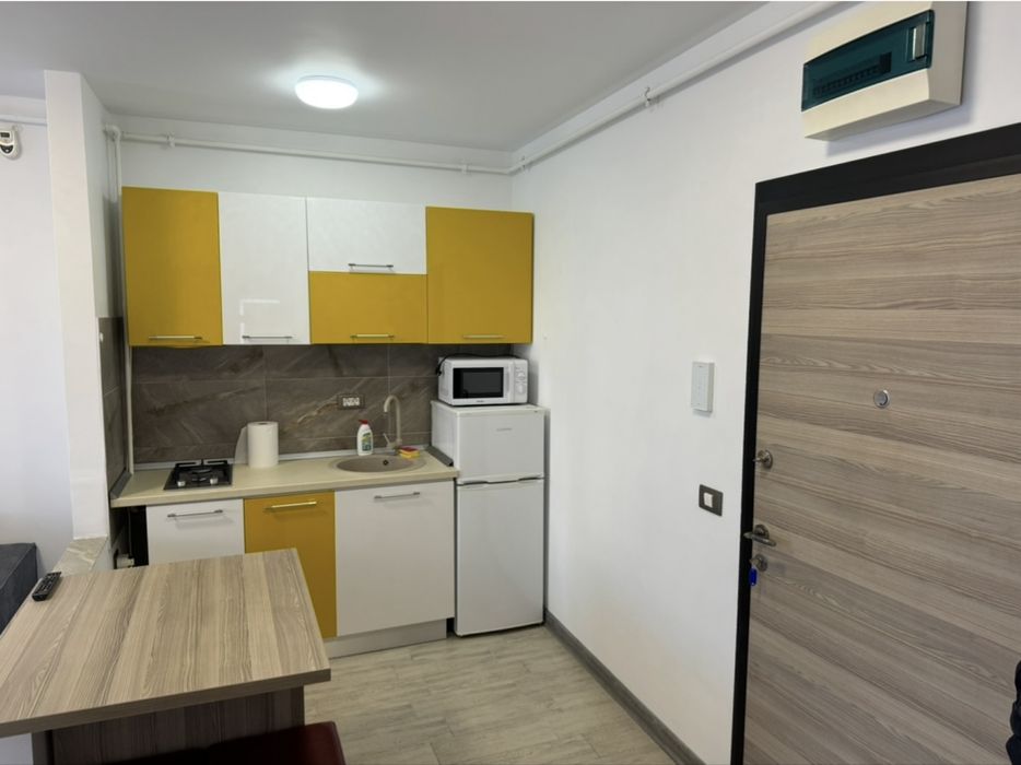 Apartament cu 2 camere + parcare privata in Complexul Alezzi
