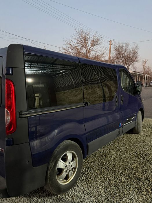 Opel Vivaro Германия