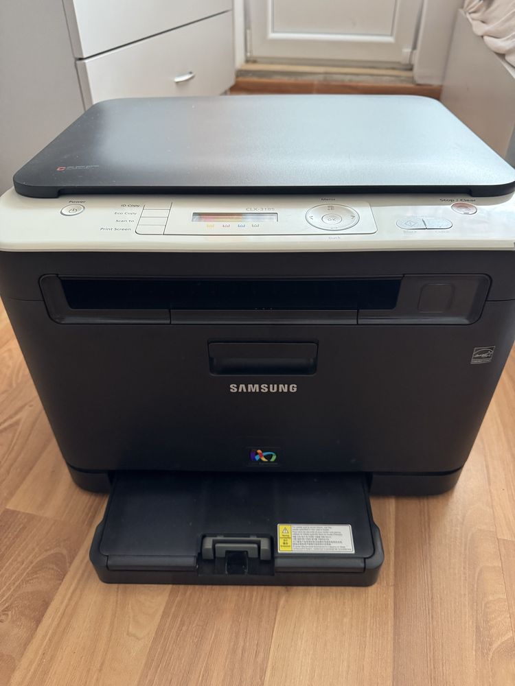 Цветен лазерен принтер/копир/скенер Samsung CLX-3185