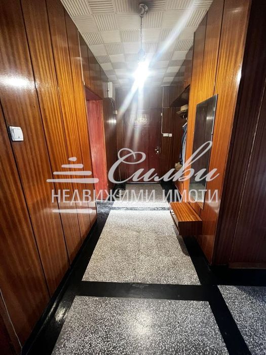 Многостаен ТУХЛЕН апартамент на предпочитан ВТОРИ етаж - кв. Куршун ч