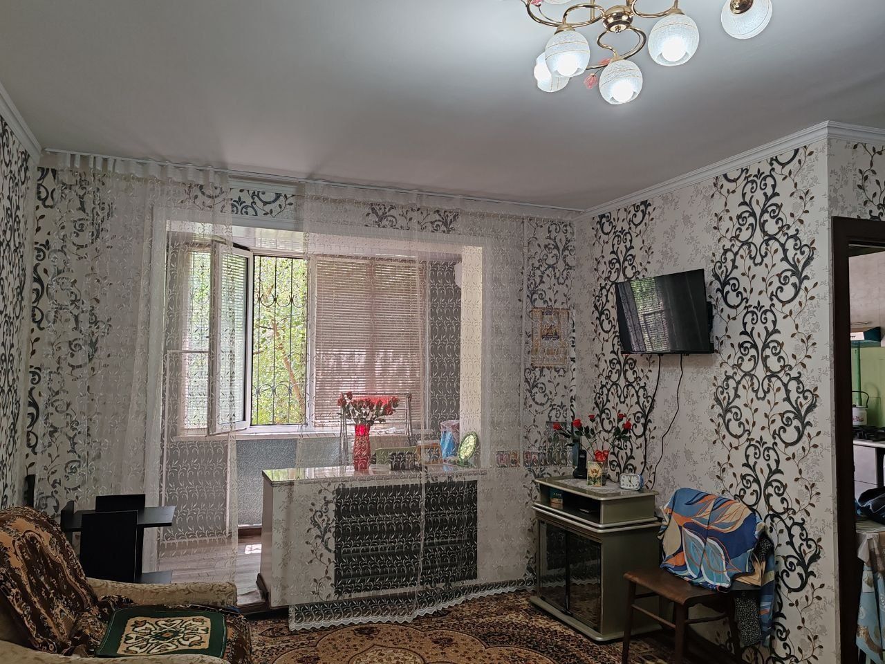 Срочно продается 1 комнатная квартира Ависозлар 4
