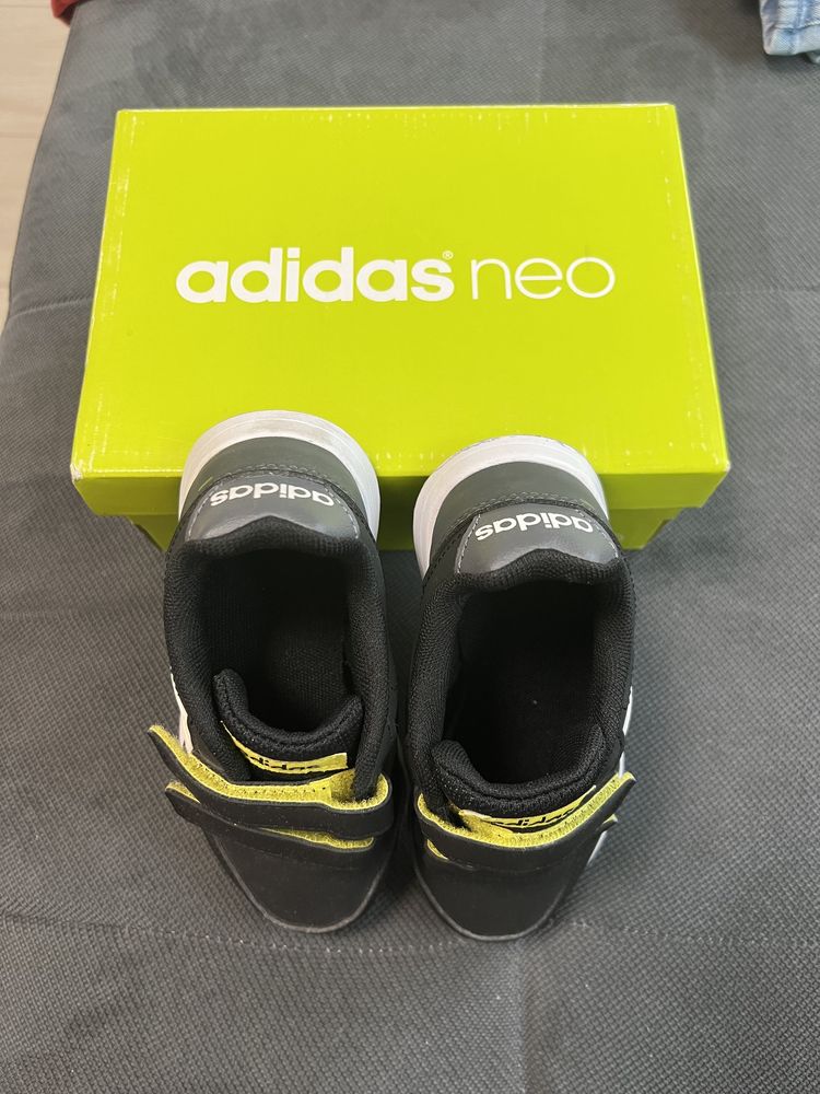 Adidas Neo Номер 28