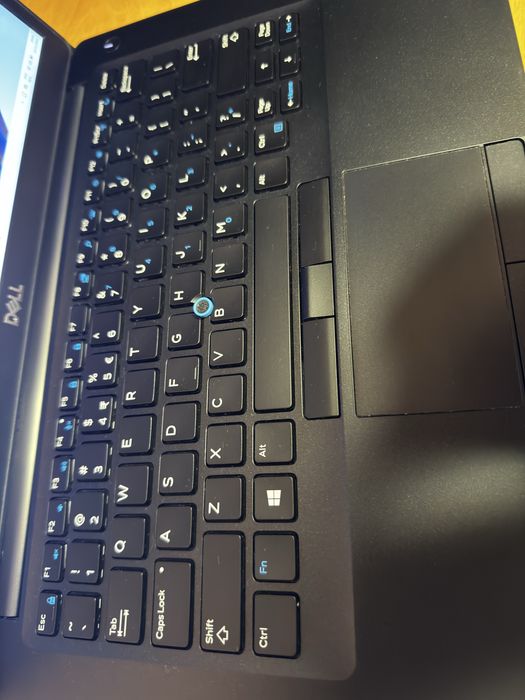 Laptop Dell Latitude - Core I5 - 8GB DDR4 - 256GB SSD