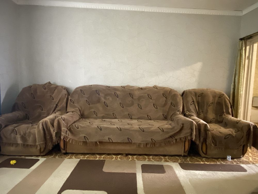 Продам диван с креслом