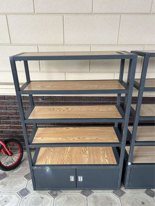 Железный полка с шкафом новый