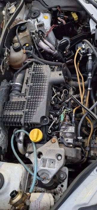 Dezmembrez Renault kangoo 1,5 dizel