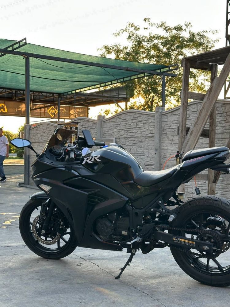 Yamaha R3 sport