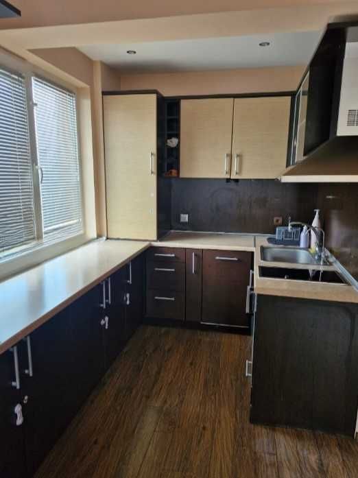 Дава се под наем Двустаен апартамент в София, Изток - 90 кв.м за 664 € - Снимка #1
