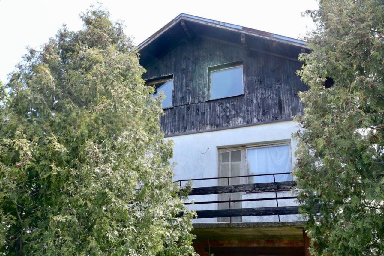 Продава се Къща в Перник, Христо Смирненски - 210 кв.м за 372 €/кв.м - Снимка #2