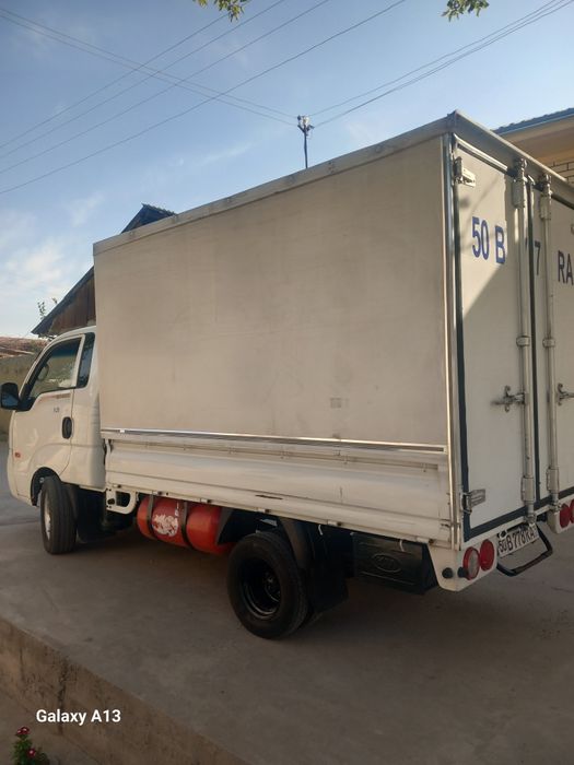 Kia bongo avtomabili
