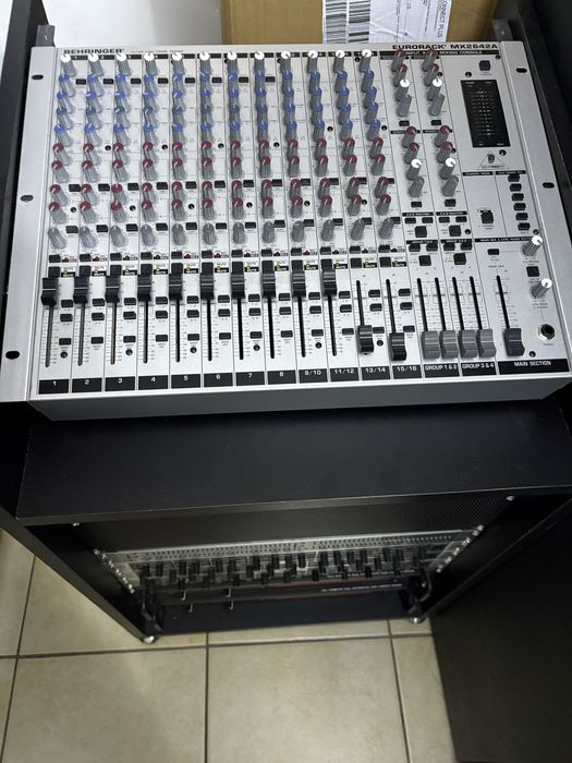 Mixer Behringer, Amplificatoare The T Amp, Crossover, Boxe