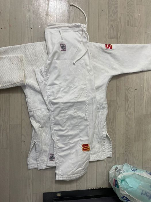 Кимано Sakura для дзюдо