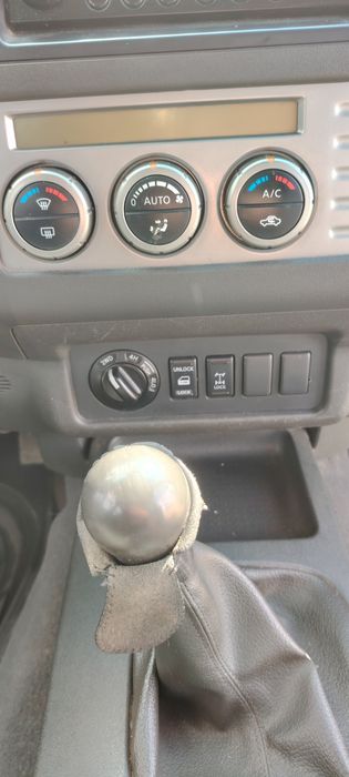 De vânzare Nissan Navara 2005