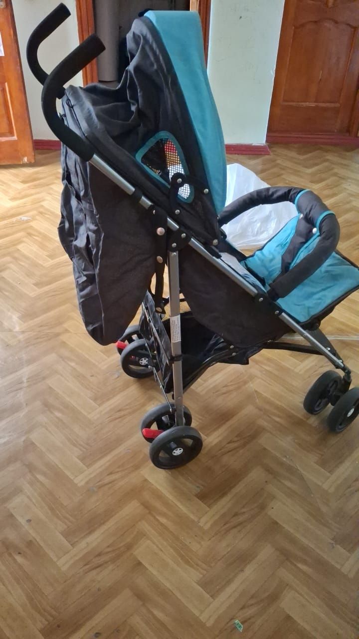 Продаётся прогулочная коляска