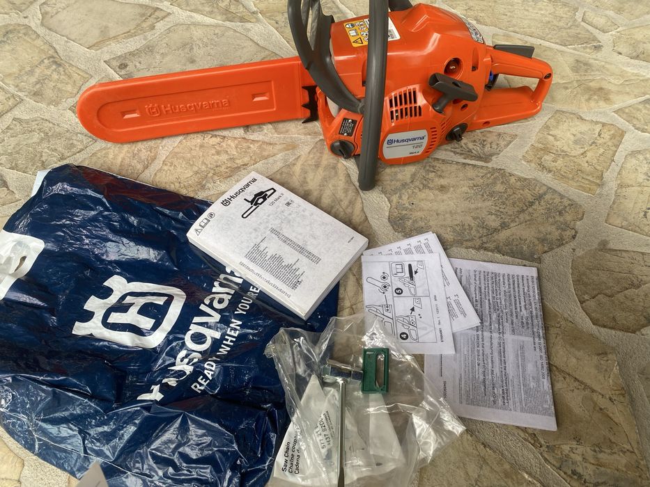 Husqvarna бензинова резчка НОВА