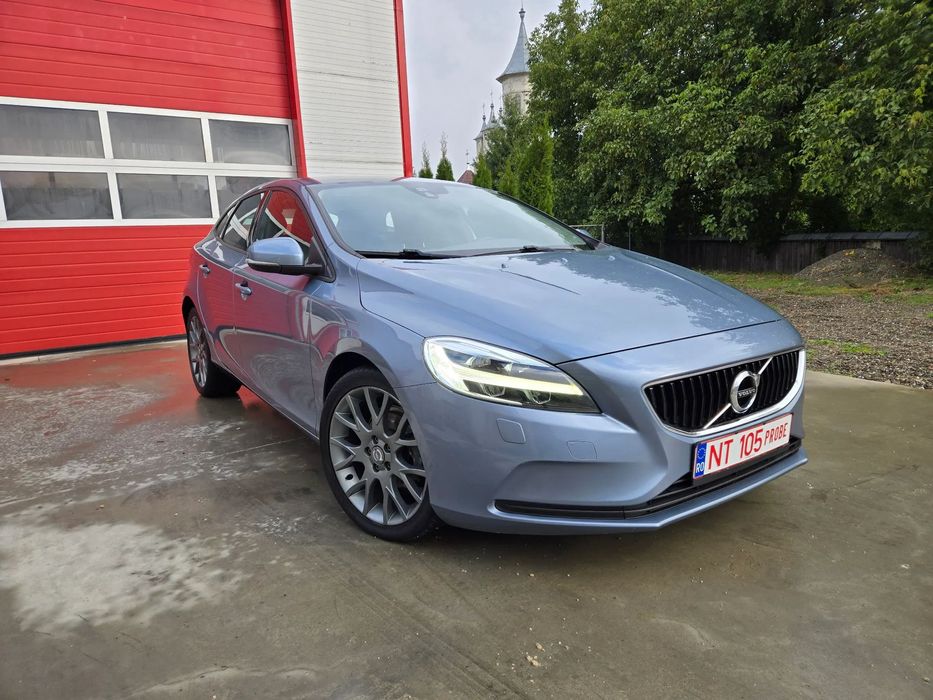 Volvo V40 NORDIC+ / 2.0 Diesel / 2017 / Euro 6 / Rate Fixe prin TBI BANK