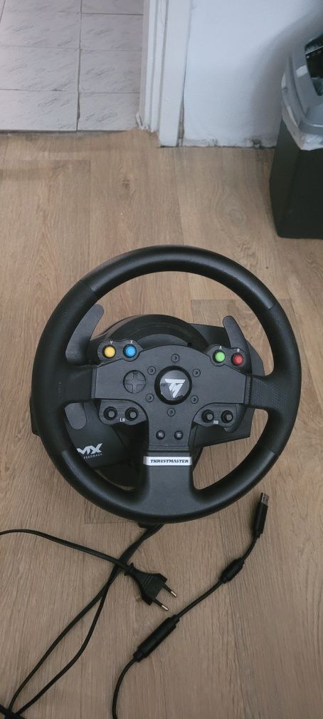 Thrustmaster TMX волан + педали