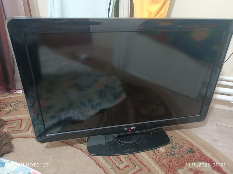 Телевизор Philips 32 дюм 82 см диагональ