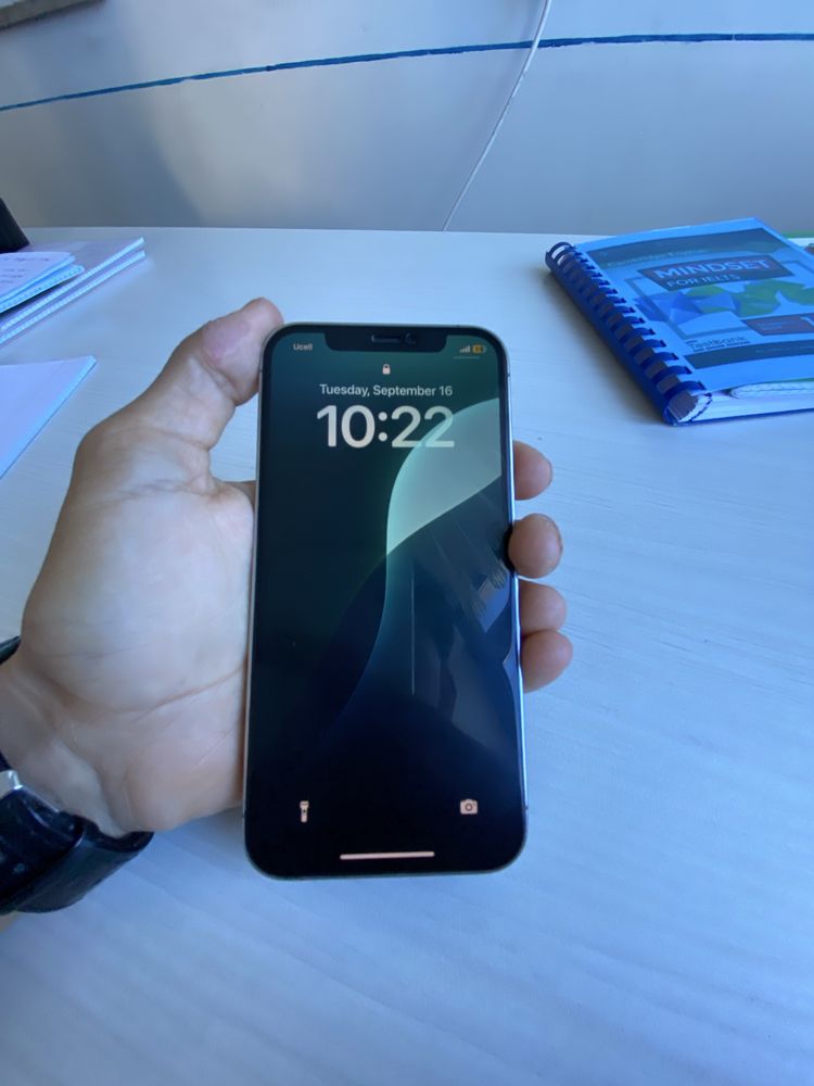 Iphone 12 pro GOLD