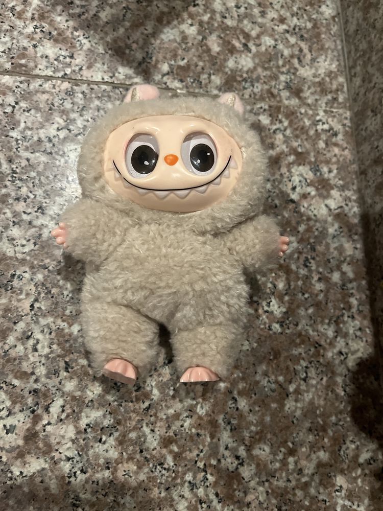 Labubu/ оригинална плюшена играчка