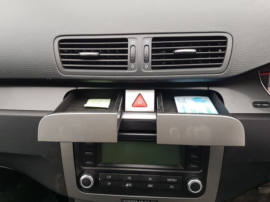 Buton Avarii cu Sertare Bord Centrale VW Passat B6 2005  -  2010