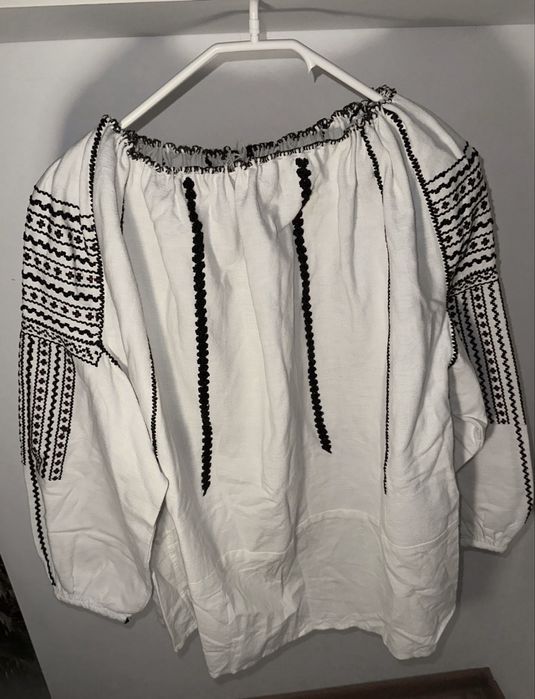 Ie cusuta manual de peste 100 de ani