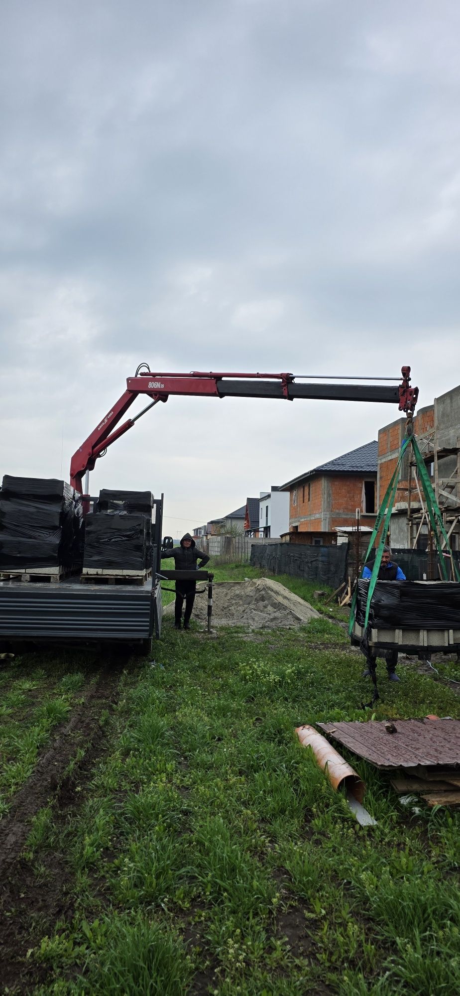 Servicii transport cu macara