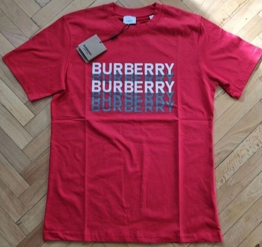 РАЗПРОДАЖБА! Оригинална мъжка тениска Burberry / Размер Л / Чисто нова