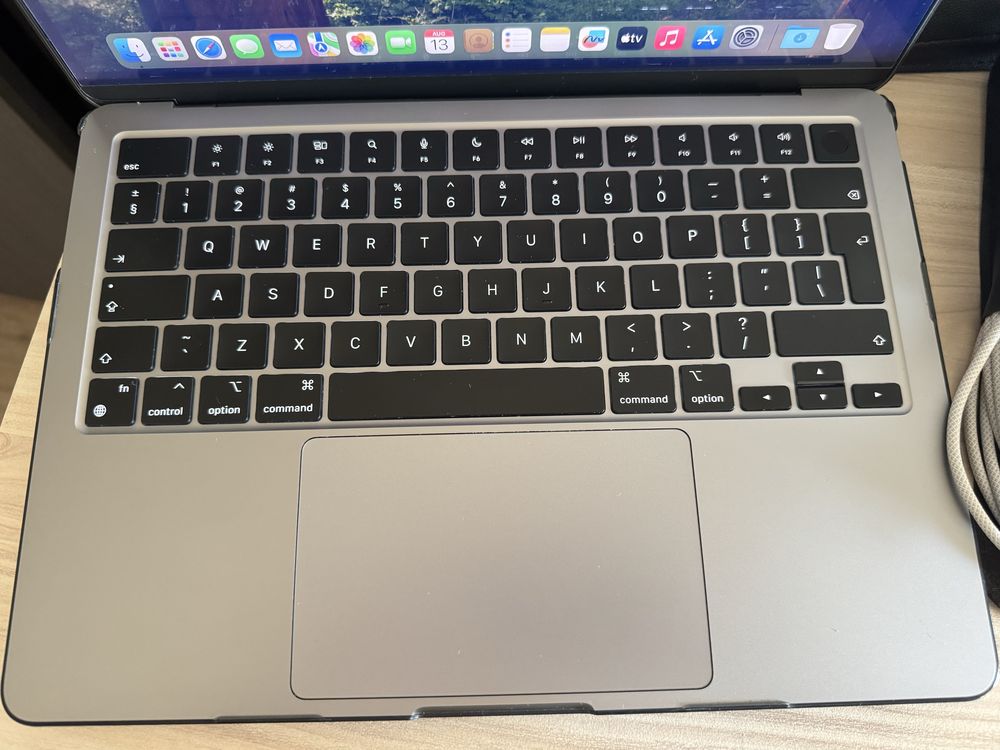 MacBook Air 13” M3 Chip 8GB RAM 256 GB Space Gray